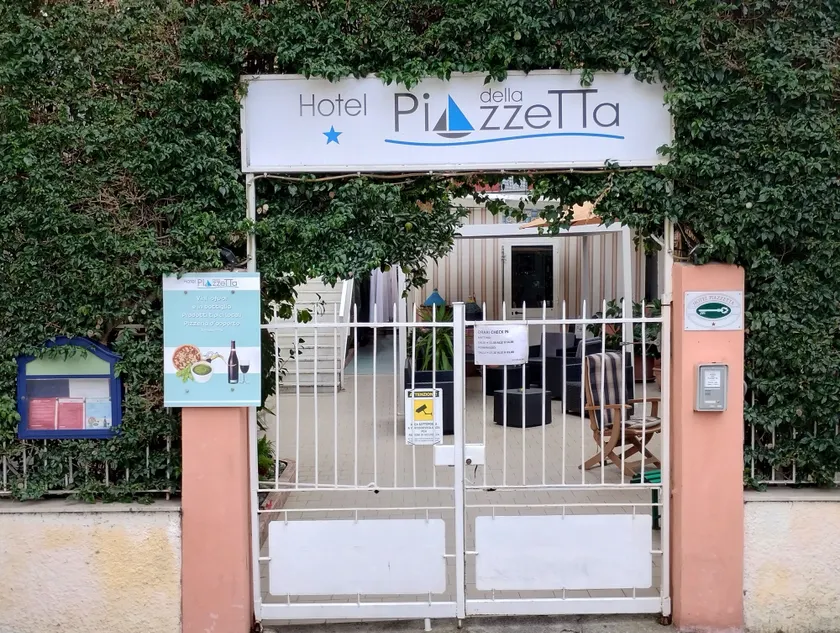 Hotel della Piazzetta - Image 1