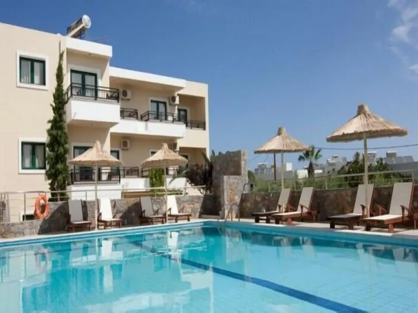 Dias Hotel & Apts - Image 1