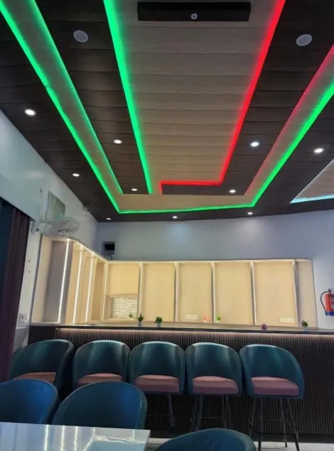 Apni Haveli Hotel And Family Restaurant - Hall