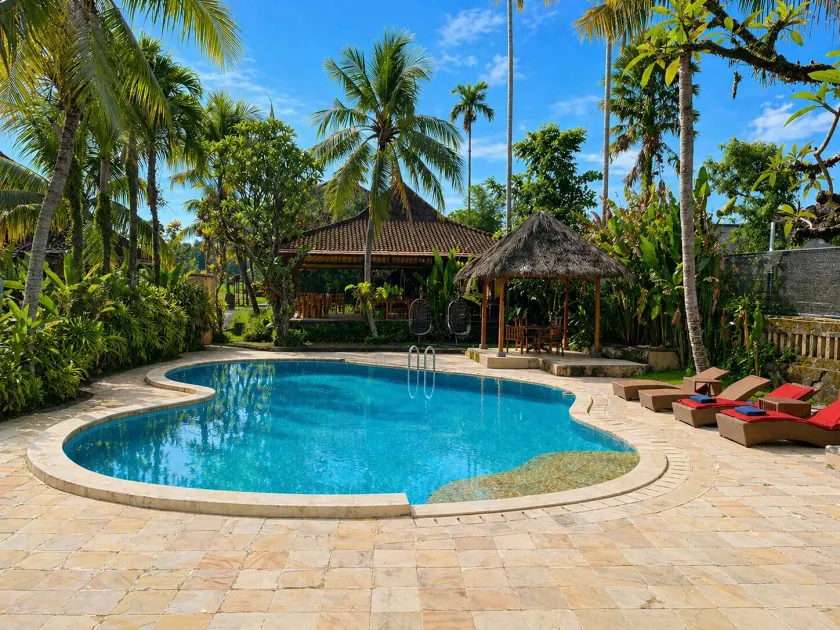 Saren Indah Hotel - Image 1