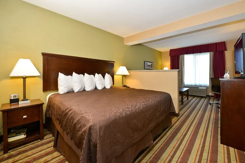 Best Western Wilsonville Inn & Suites - Image 1