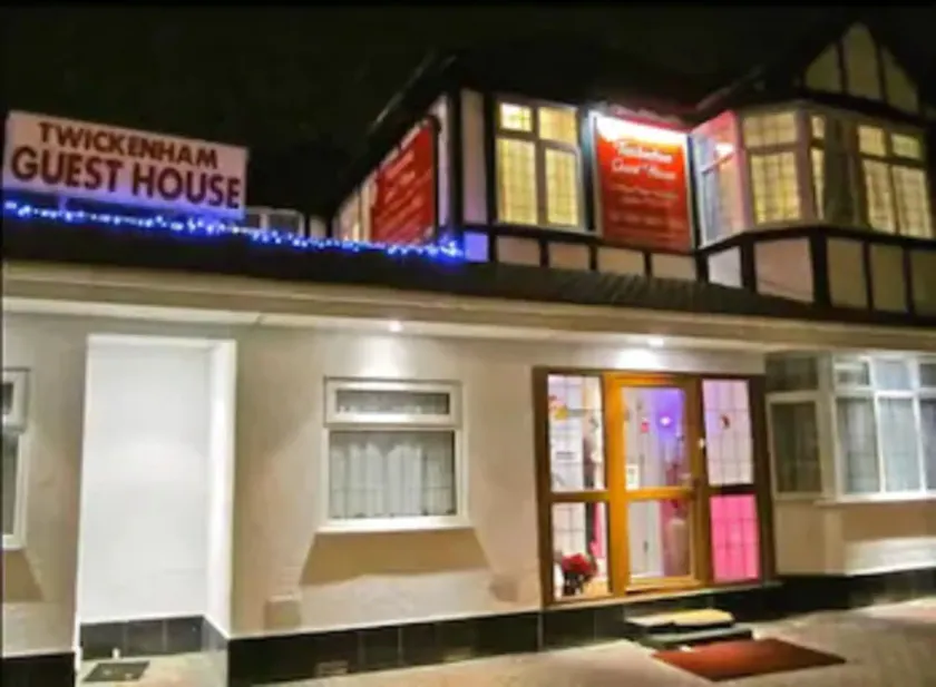 Twickenham Guest House - Image 1