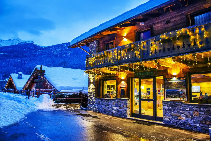 Bijoux Des Alpes - Mont Blanc Village - Image 1