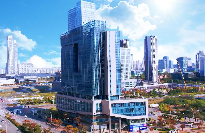 Bridge Hotel Incheon Songdo - Image 1