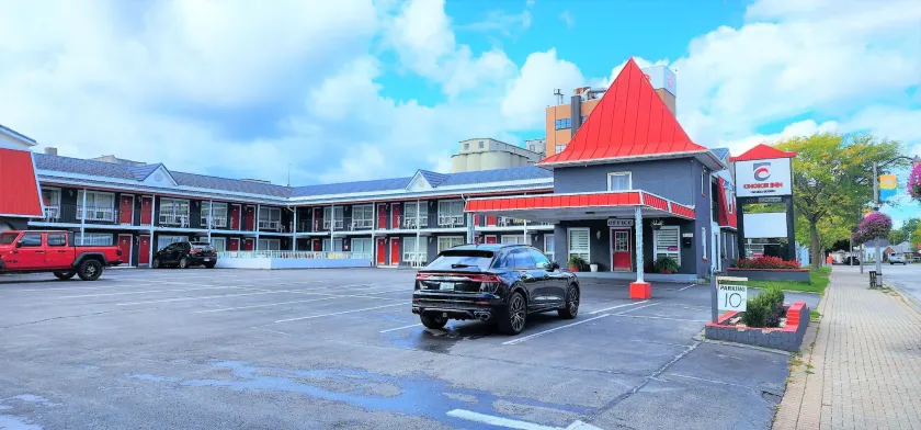 Choice Inn by the falls - Image 1