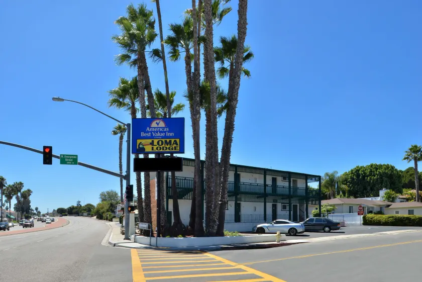 Americas Best Value Inn Loma Lodge - Image 1