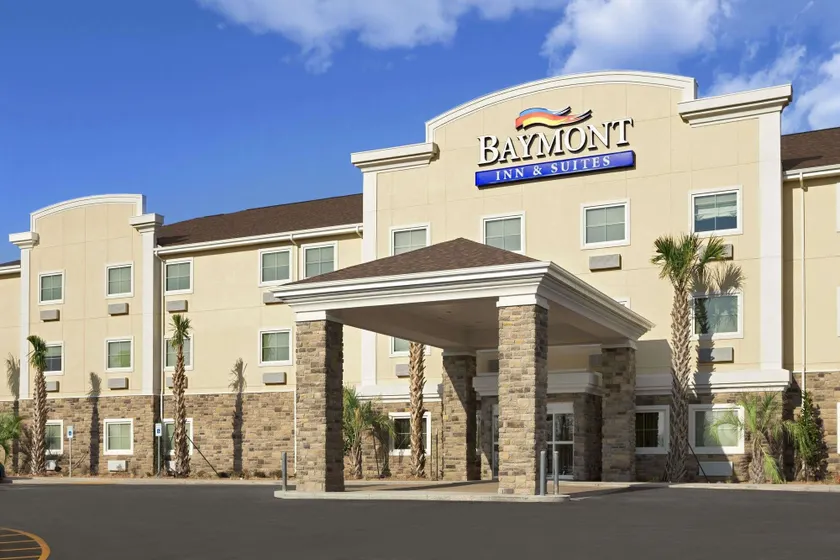 Baymont Inn & Suites by Wyndham Odessa - Image 1