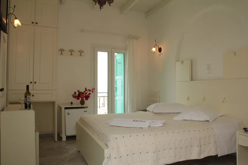 Hotel Anixis - Image 1
