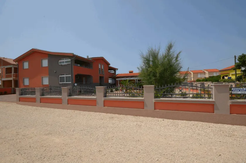 Apartments Komljen - Image 1