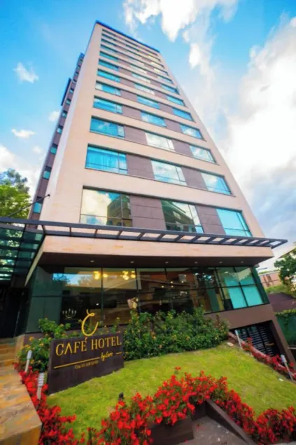 Cafe Hotel Medellín - Image 1