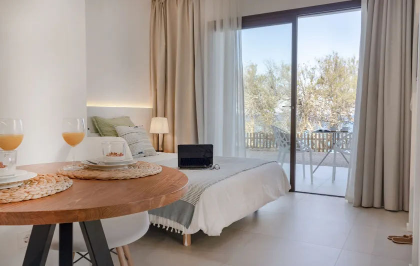 Aparthotel La Gaviota - Image 1