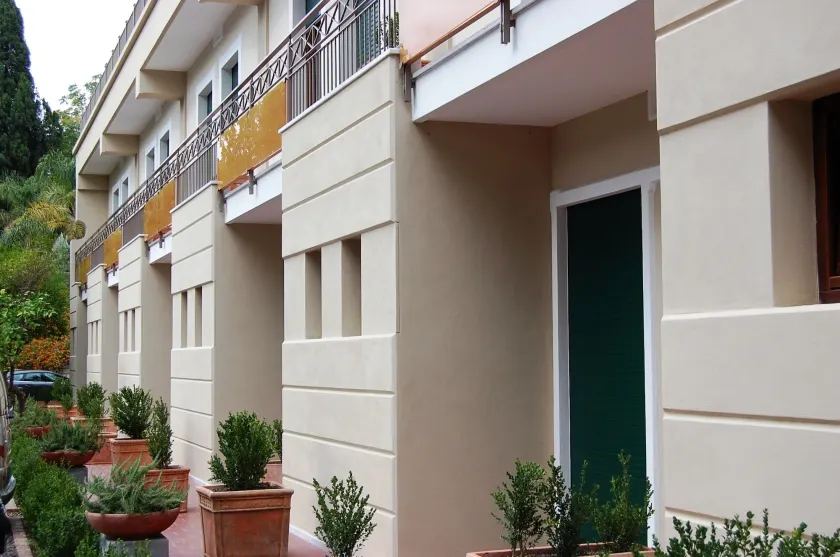 Hotel Zeus - Image 1
