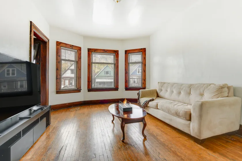 Charming Buffalo Apartment: 2 Mi to Downtown - Oppholdsområde