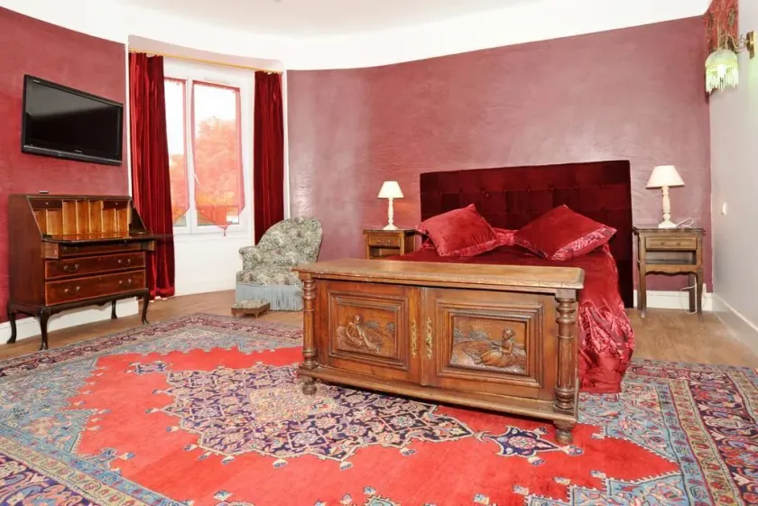 Hotel La Tour - Image 1