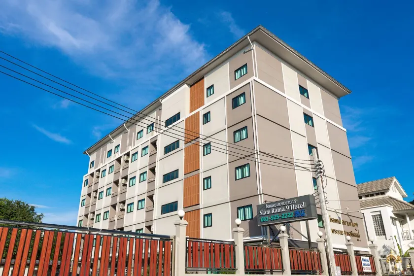 Siam Rama9 Hotel - Image 1