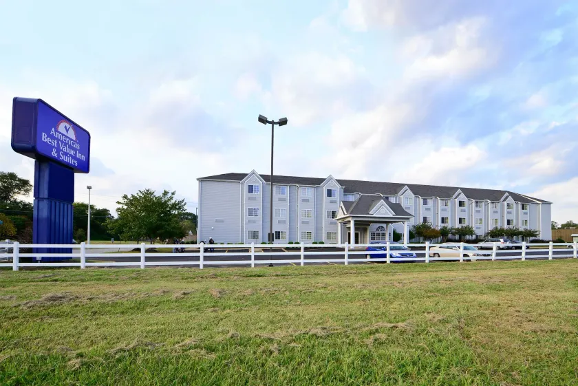 America's Best Value Inn and Suites - Jackson - Image 1