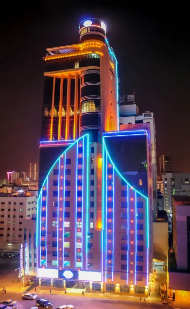 Frsan Palace Hotel - Image 1