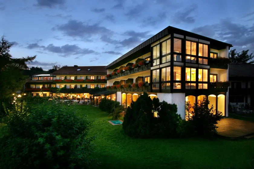 Mittelburg Wellnesshotel - Image 1