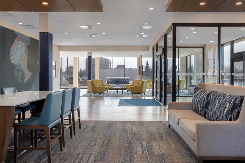 Holiday Inn Express & Suites St Thomas - Siddeområde i lobbyen
