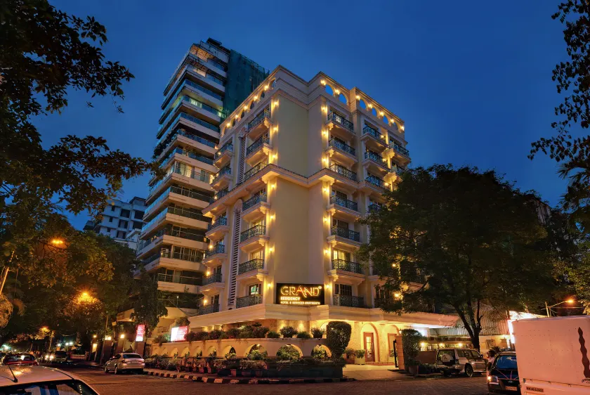 Grand Residency Hotel & Serviced Apartments - Image 1