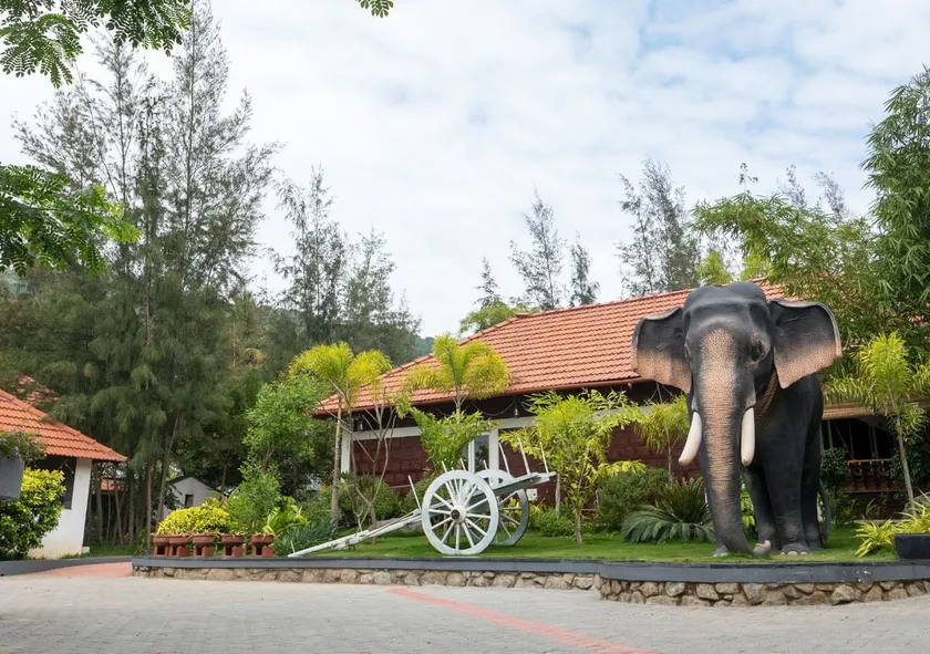 SR Jungle Resort - Image 1