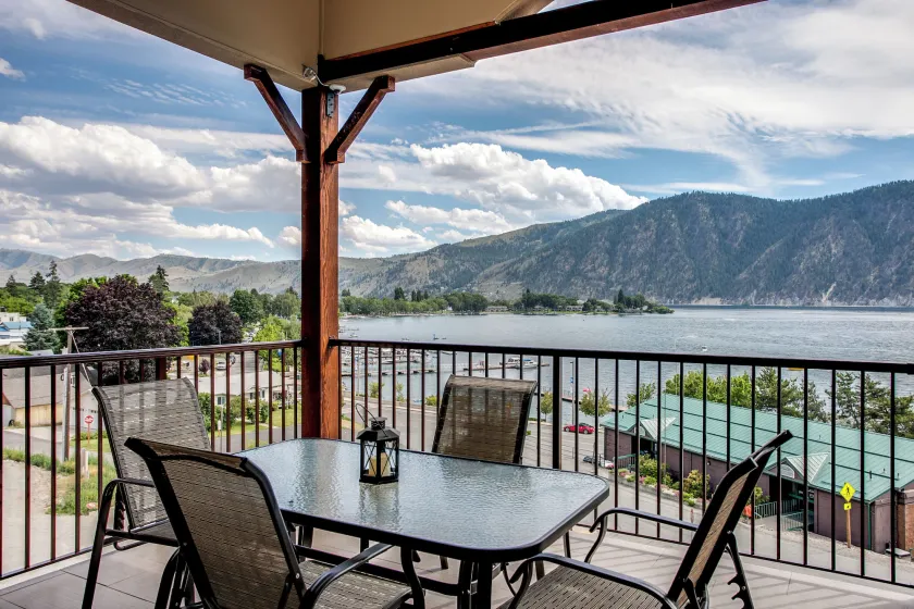 Breezy Lake Chelan Condo w/ Pool & Hot Tub Access! - Image 1