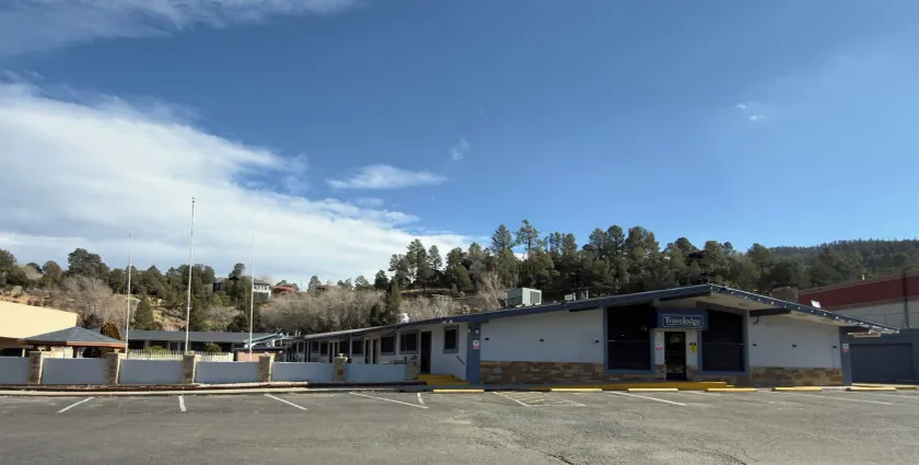Travelodge by Wyndham Ruidoso - Image 1