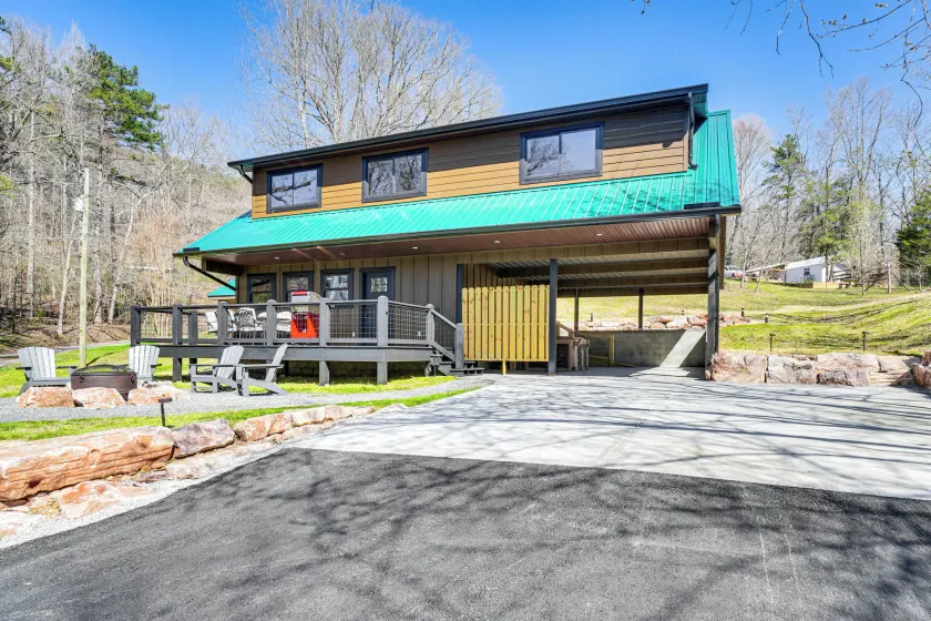 Modern Cabin w/ Hot Tub: Near Tail of the Dragon! - Image 1