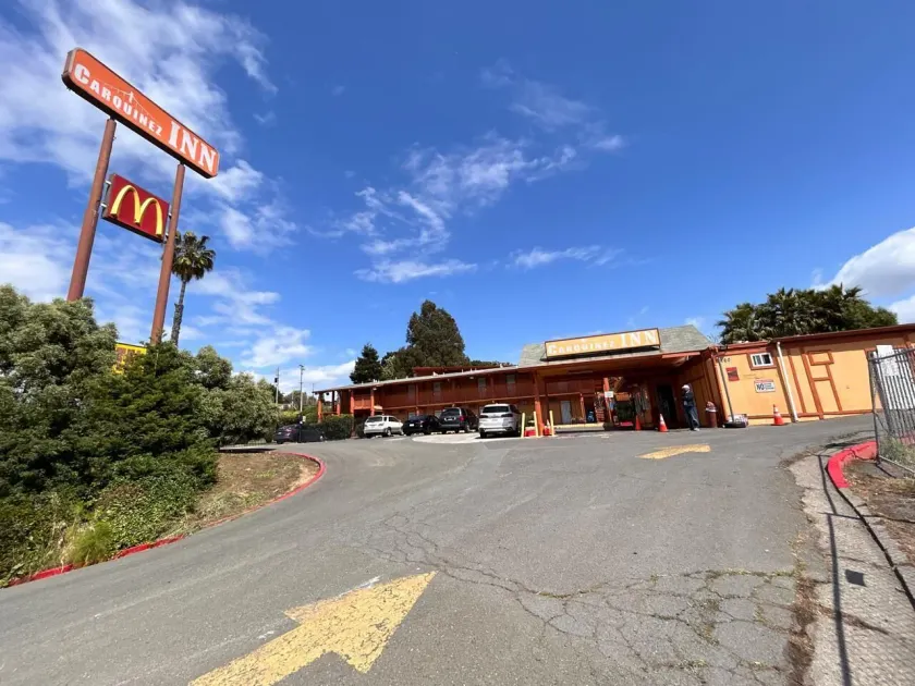 Carquinez Inn Vallejo I 80 Near Napa Valley - Image 1