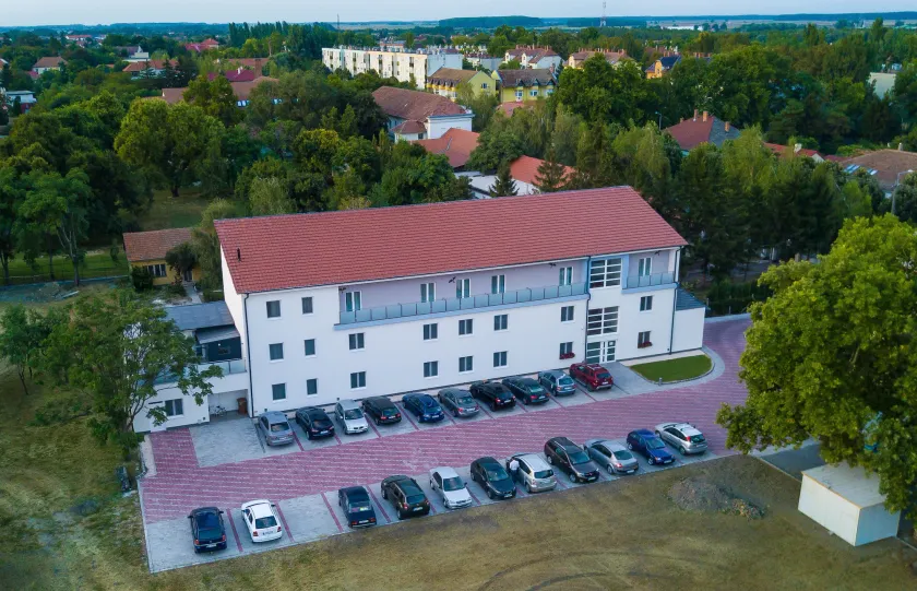 Hotel Szeghalom - Image 1