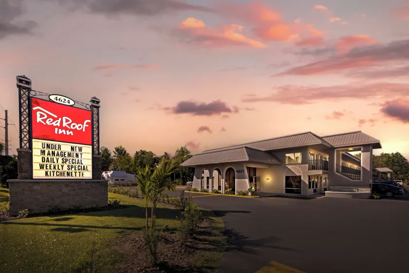 Red Roof Inn Kissimmee, FL - Image 1