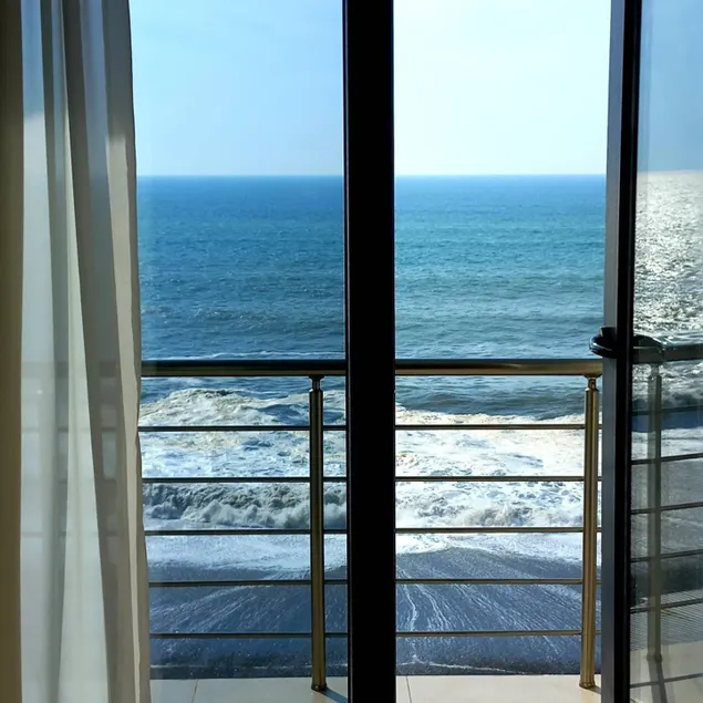 IVERI BEACH  - Image 1