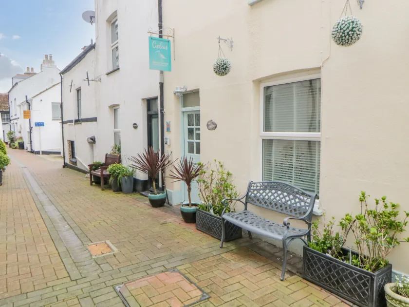 Curlews Cottage - Image 1