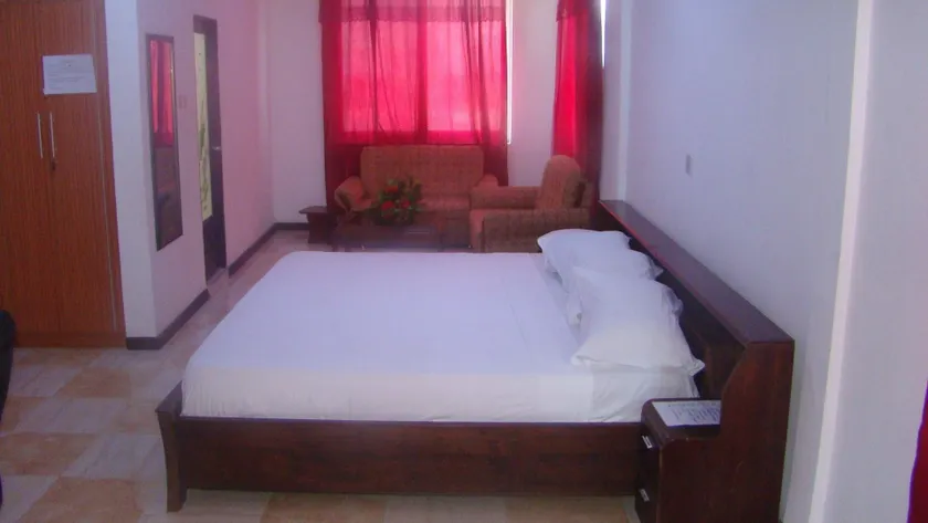 Grand View Hotel - Image 1