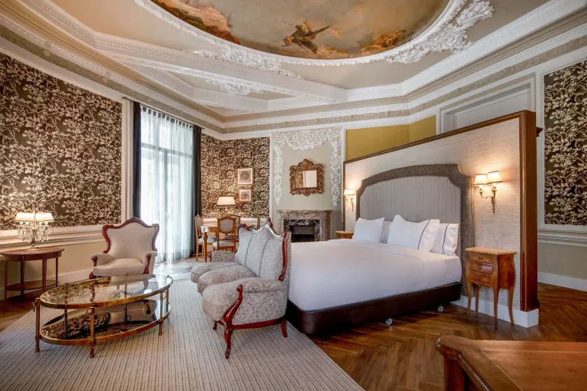 Hotel Palacio del Retiro, Autograph Collection - Image 1