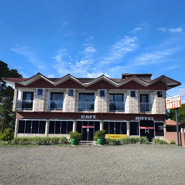 Hotel Entre Lagos - Image 1