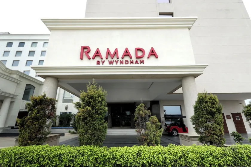 Ramada by Wyndham Lucknow Hotel and Convention Center - Image 1