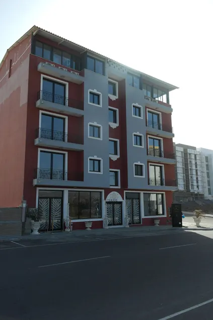 Aparthotel Palace - Image 1