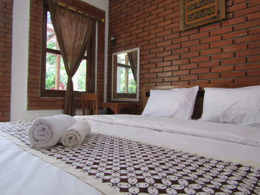 Penginapan Udin Syariah Bukit Rhema - Image 1