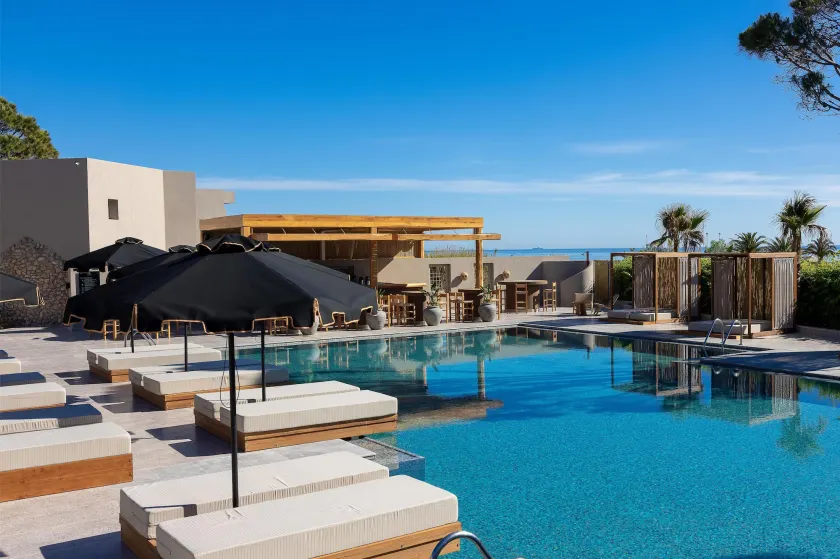 Eliros Mare Beachfront Poem Hotel - Image 1