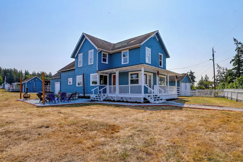 Bay Views + Stargazing! Spacious Mount Vernon Home - Image 1