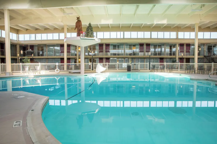 Grand Idaho Inn & Suites - Image 1