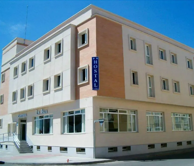 Hostal La Isla - Image 1
