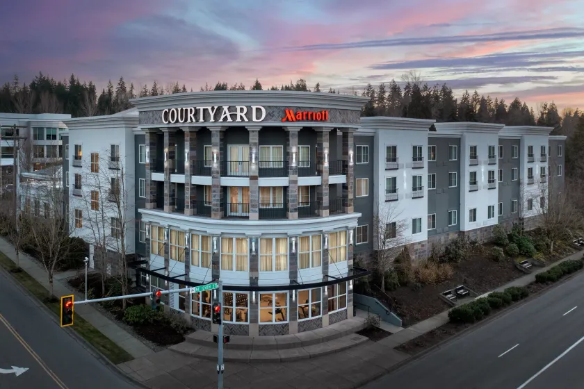 Courtyard by Marriott Seattle Kirkland - Image 1