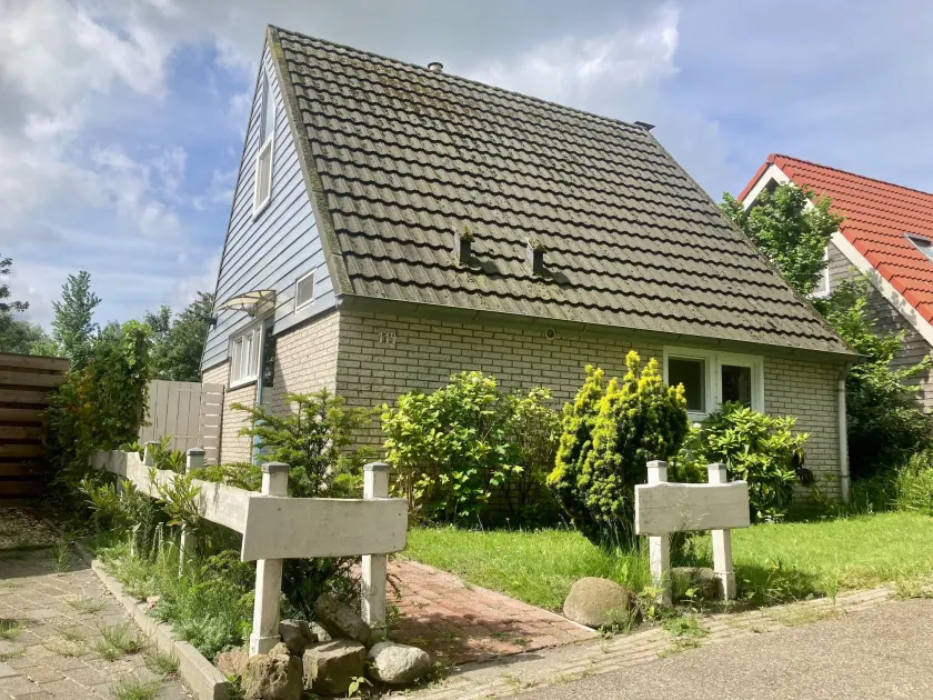 Holiday house Viktoria at lake Lauwersmeer - Image 1
