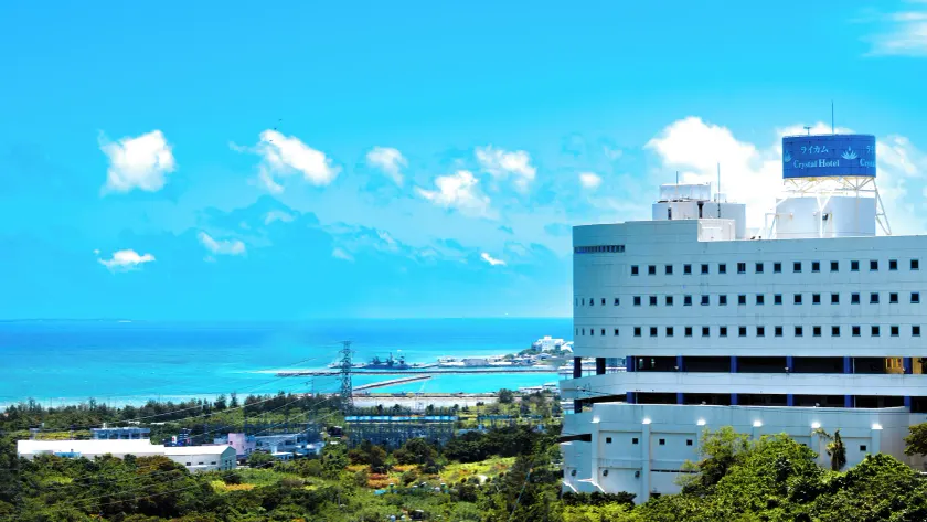 Rycom Crystal Hotel - Image 1