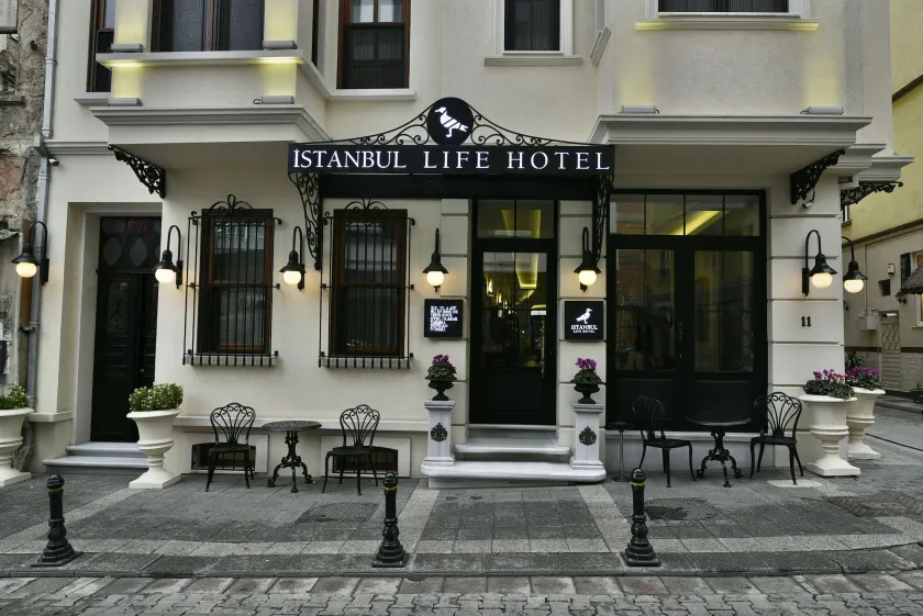 Istanbul Life Hotel - Image 1