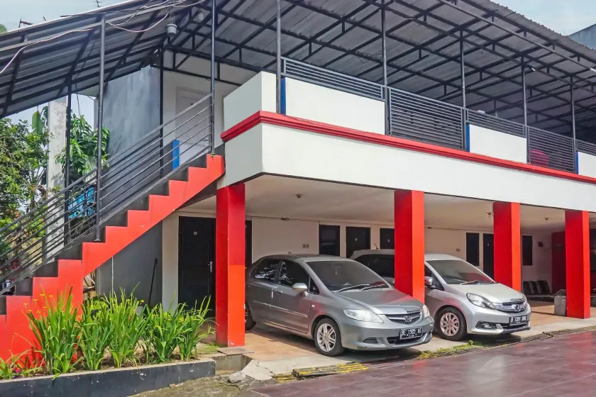 Hotel O Amazon Homestay Syariah 2 - Image 1