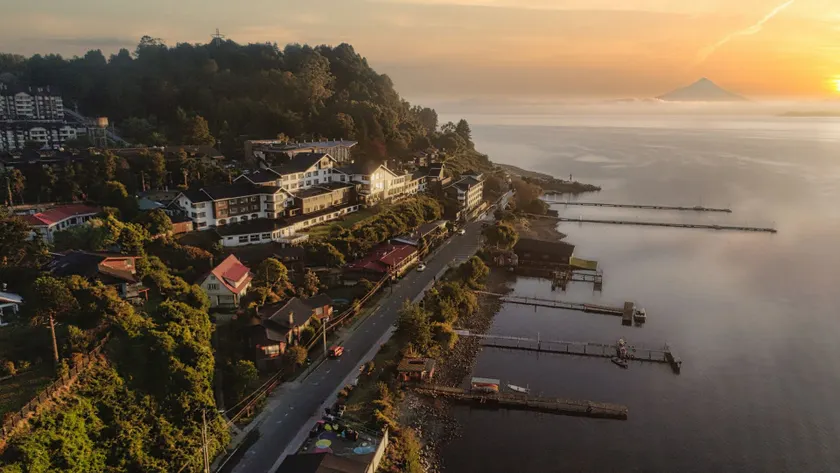 Hotel Cabaña Del Lago Puerto Varas - Image 1