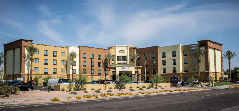 Hampton Inn & Suites Tempe/Phoenix Airport, AZ - Image 1